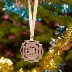 Celebration ornament Round - Silver Plated